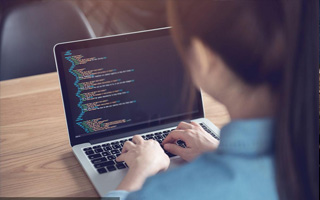 高安 api php源码,下载的php源码怎么运行呢？